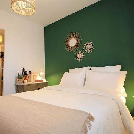 Cosy Appartement Entre Vignes Et Garrigue Avec Piscine Péret Exteriör bild