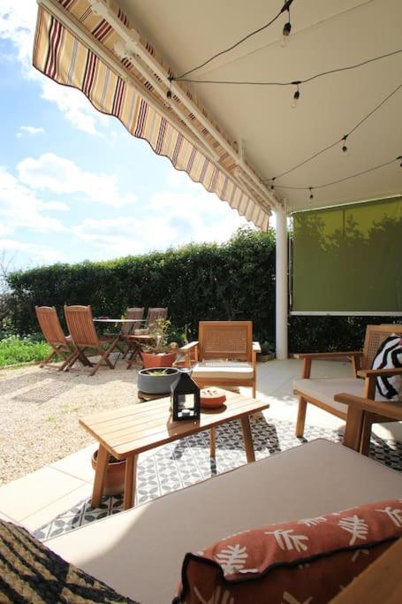Cosy Appartement Entre Vignes Et Garrigue Avec Piscine Péret Exteriör bild